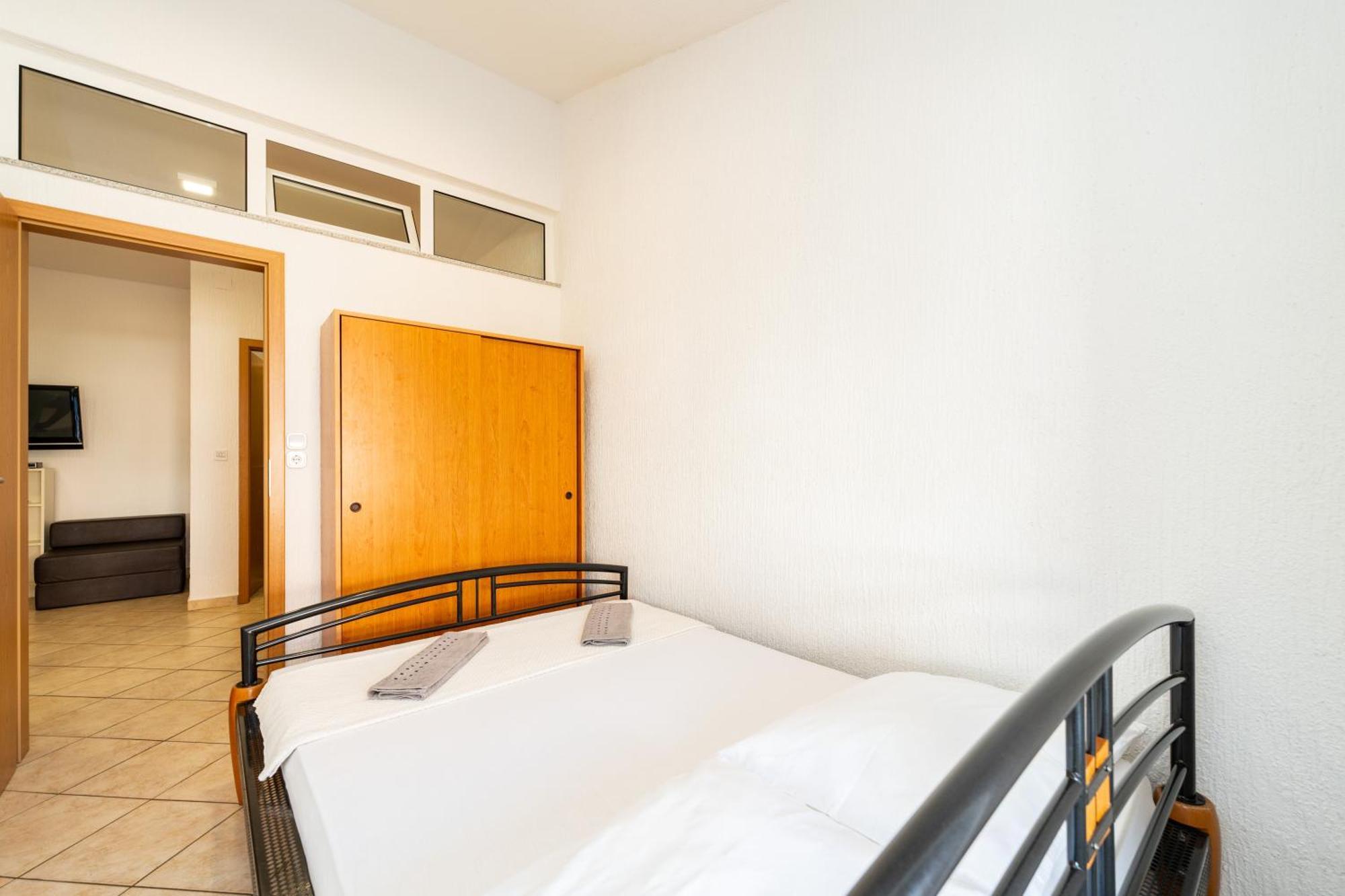 Apartments Cvetka Novalja Kültér fotó
