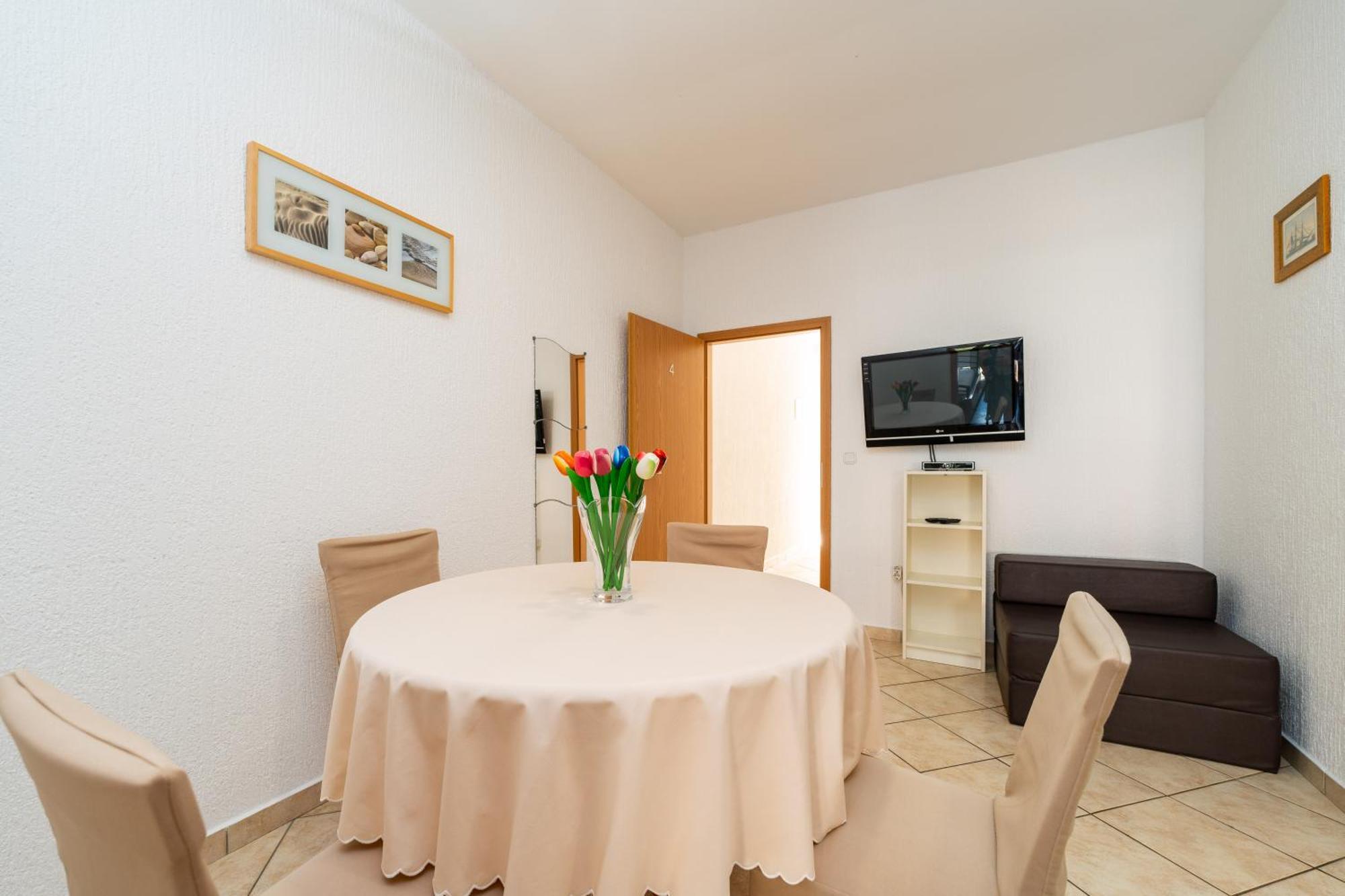 Apartments Cvetka Novalja Kültér fotó