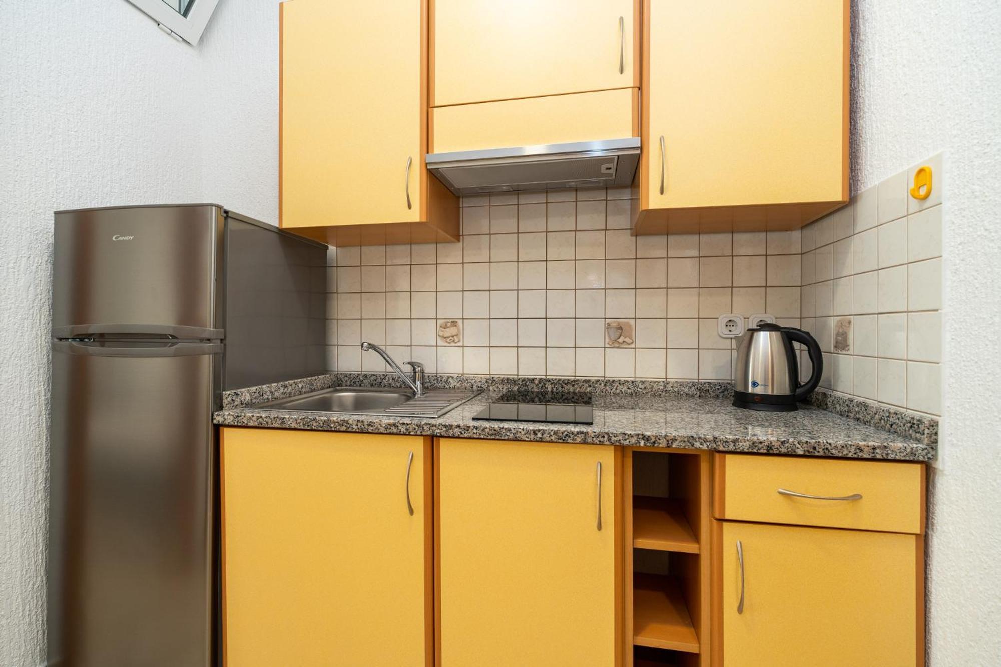 Apartments Cvetka Novalja Kültér fotó